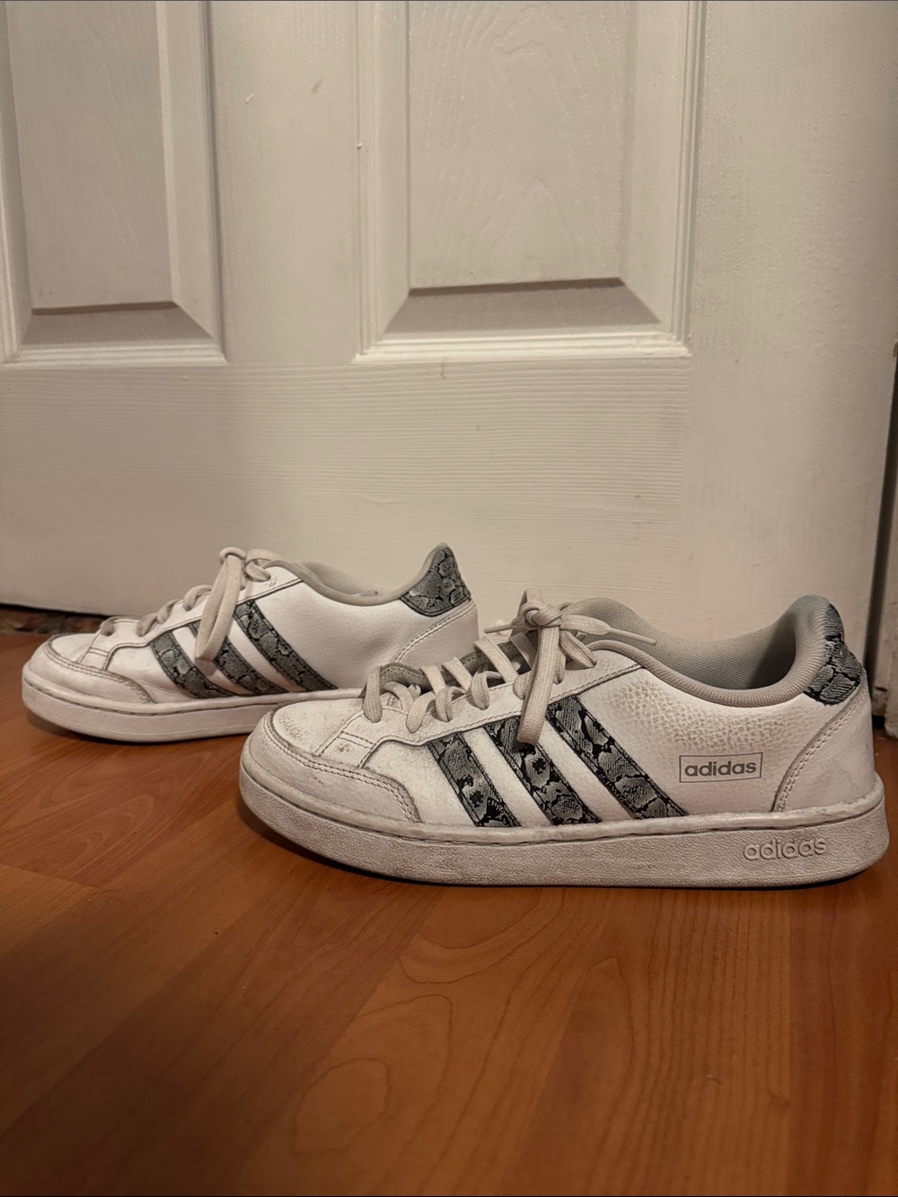 adidas White Sneakers with Gray Snake-Print Stripes